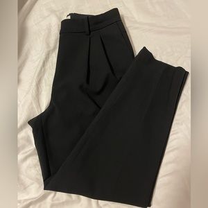 Aritzia: Babaton Vogue pant in black size 6